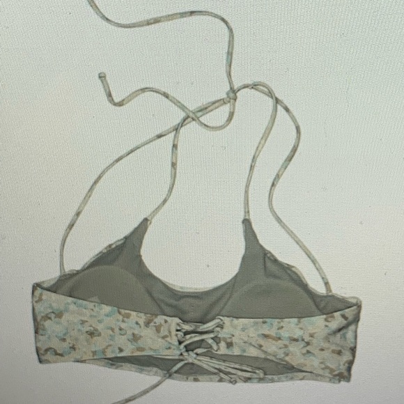 NEW Raisin's Women's Junior Size XL Blue/Gray Camo Strappy Back Swimsuit Top NWT - Picture 2 of 8